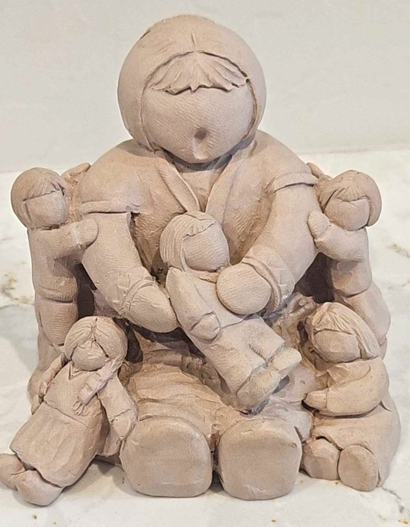 Vintage Austin Prod. Clay Sculpture Mother&Children Bright Eyes Dee Crowley