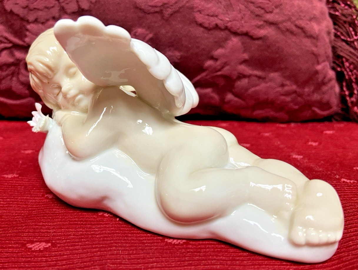Russ Berrie Dream Angels “Sweet Dreams” Porcelain Sleeping Angel Figurine Clouds