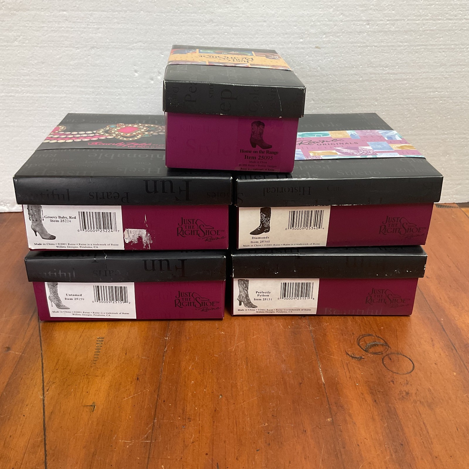 Lot of 5 Just the Right Shoe by Raine Boot Figurines 2001 Boxes & COAs