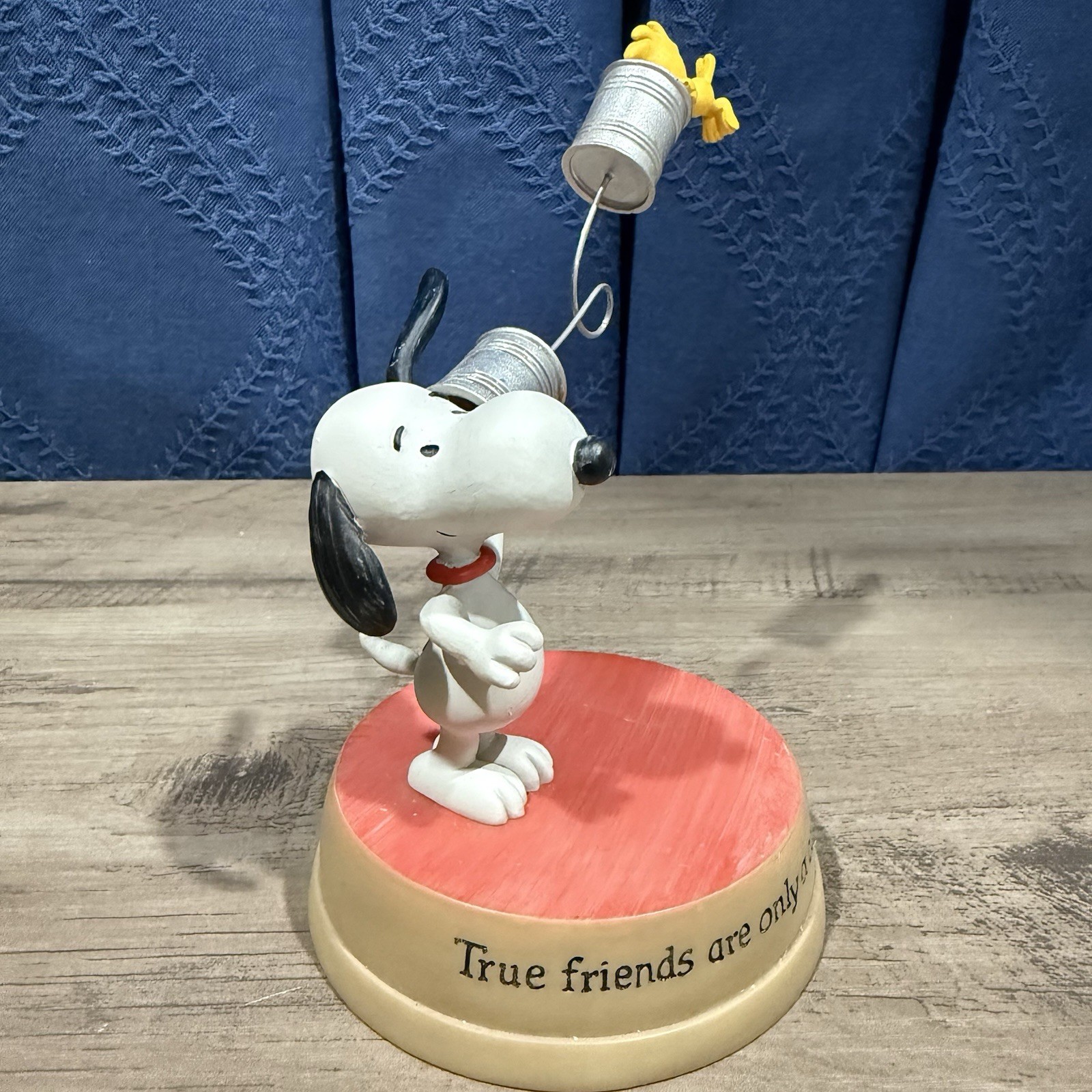 Hallmark Peanuts Snoopy Woodstock “TRUE FRIENDS ARE ONLY A CALL AWAY” Figure