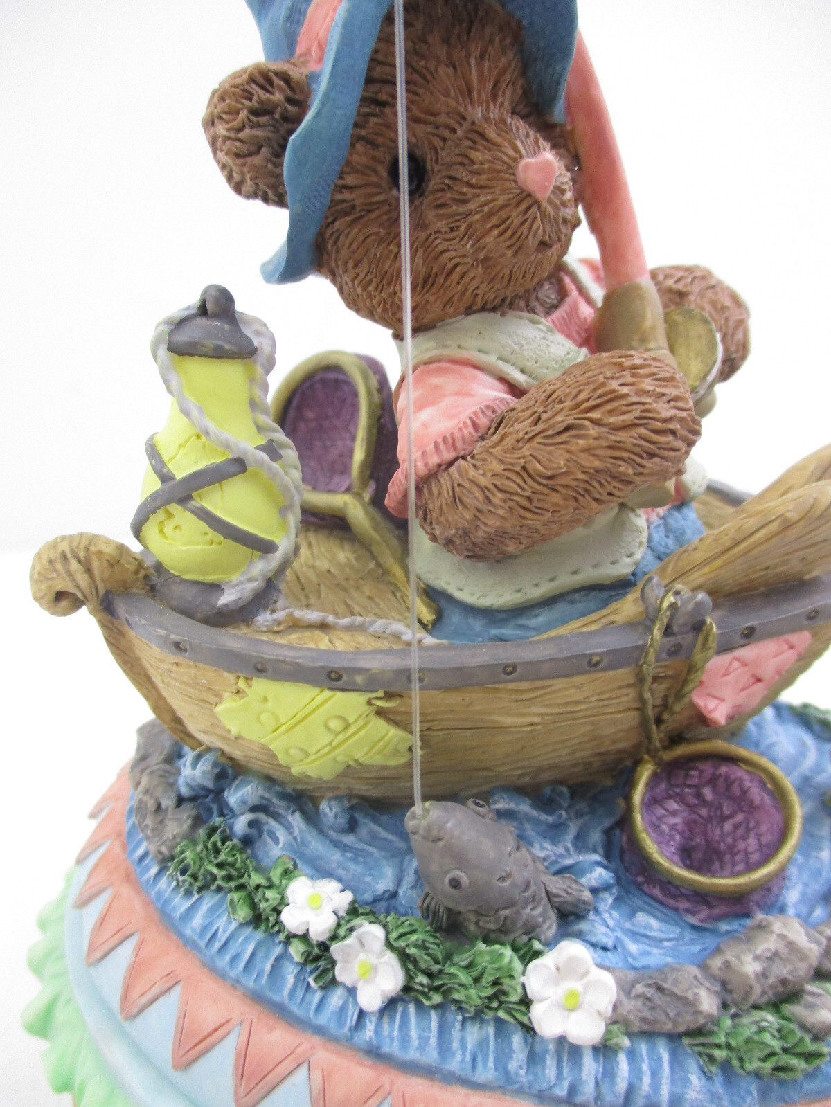 HERITAGE HOUSE – PLAYFUL TEDDY BEARS FIGURINE – GOIN FISHIN’ – NIB