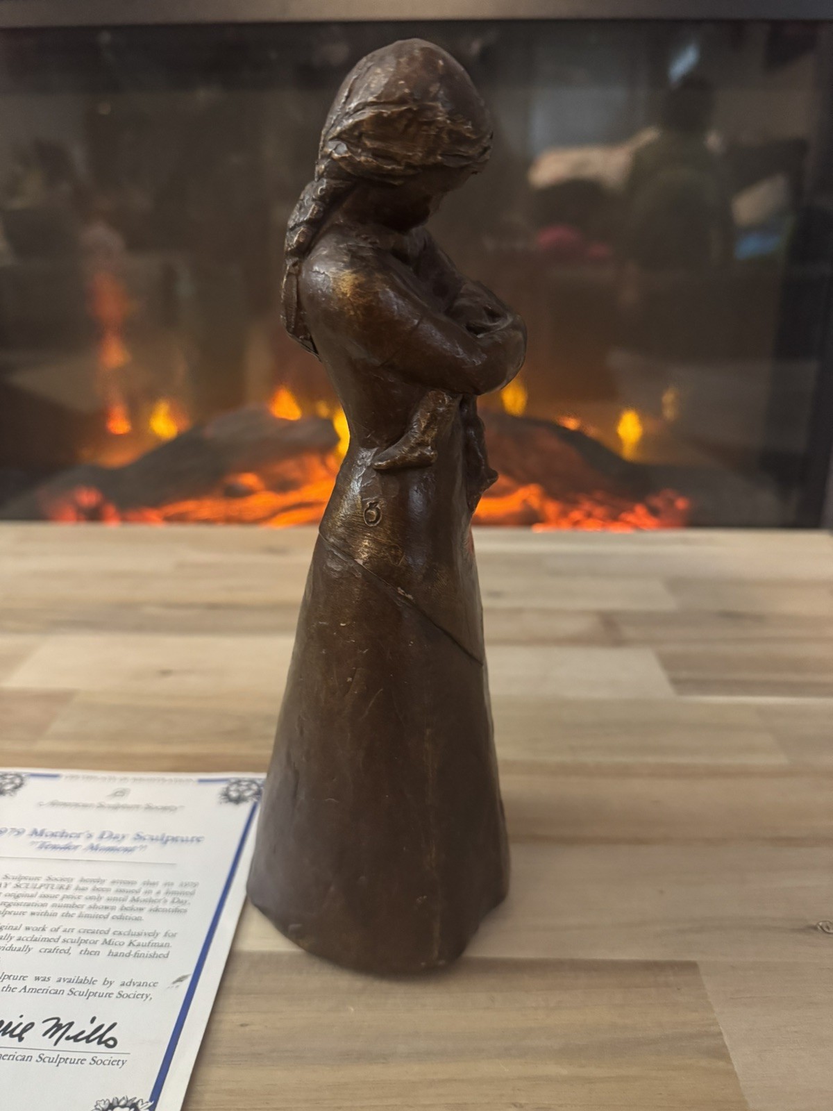 Vintage mother and child figurine Statue