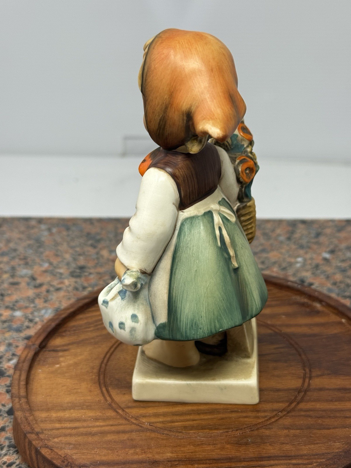 Rare Hummel Figurine Weary wanderer 204 Goebel Germany 1950 1959 TMK 3