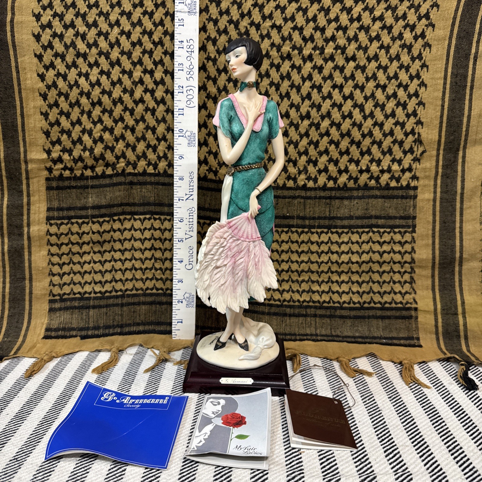 Giuseppe Armani “Lady W/ Fan”0395-C W Org. Box and docs. VTG. Green/pink