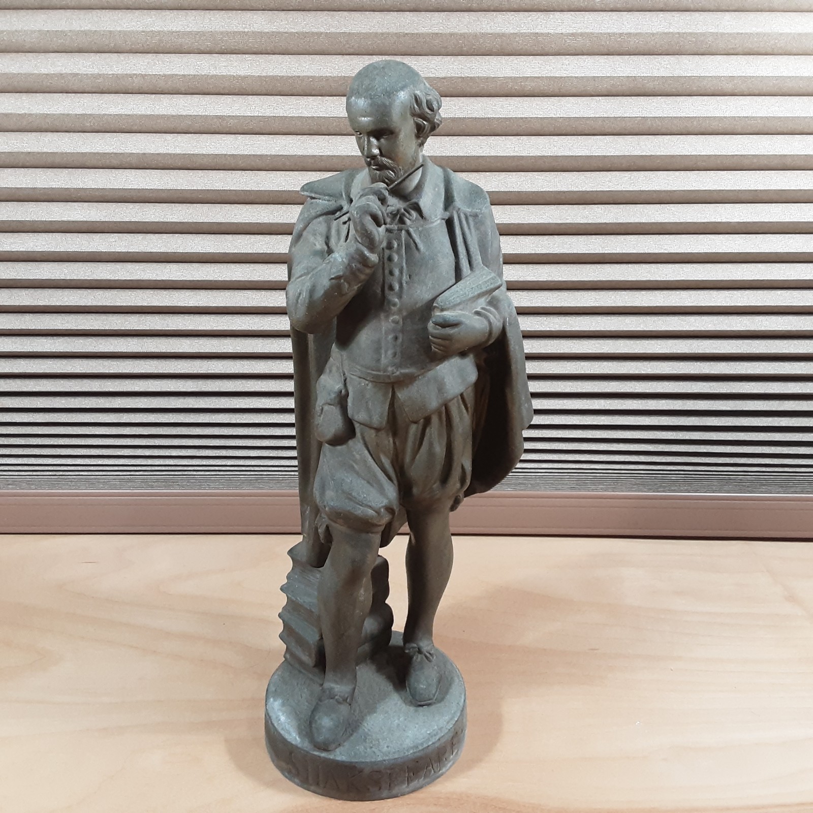 William Shakespeare Spelter Sculpture Cast Metal Statue ~ 11.75″ Tall