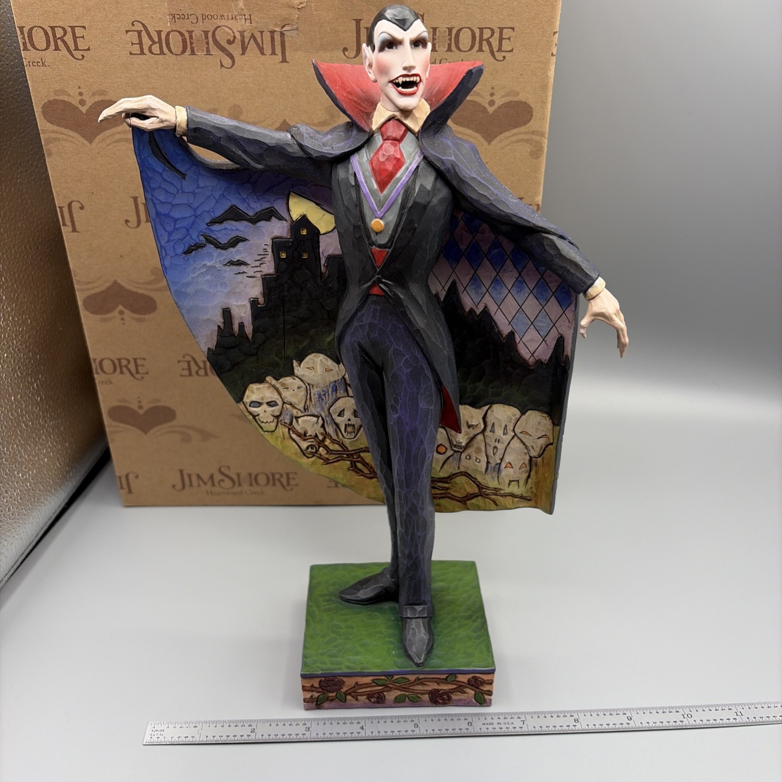 Jim Shore 2007 LOVE AT FIRST BITE Vampire Dracula Retired 12″ Halloween Figure