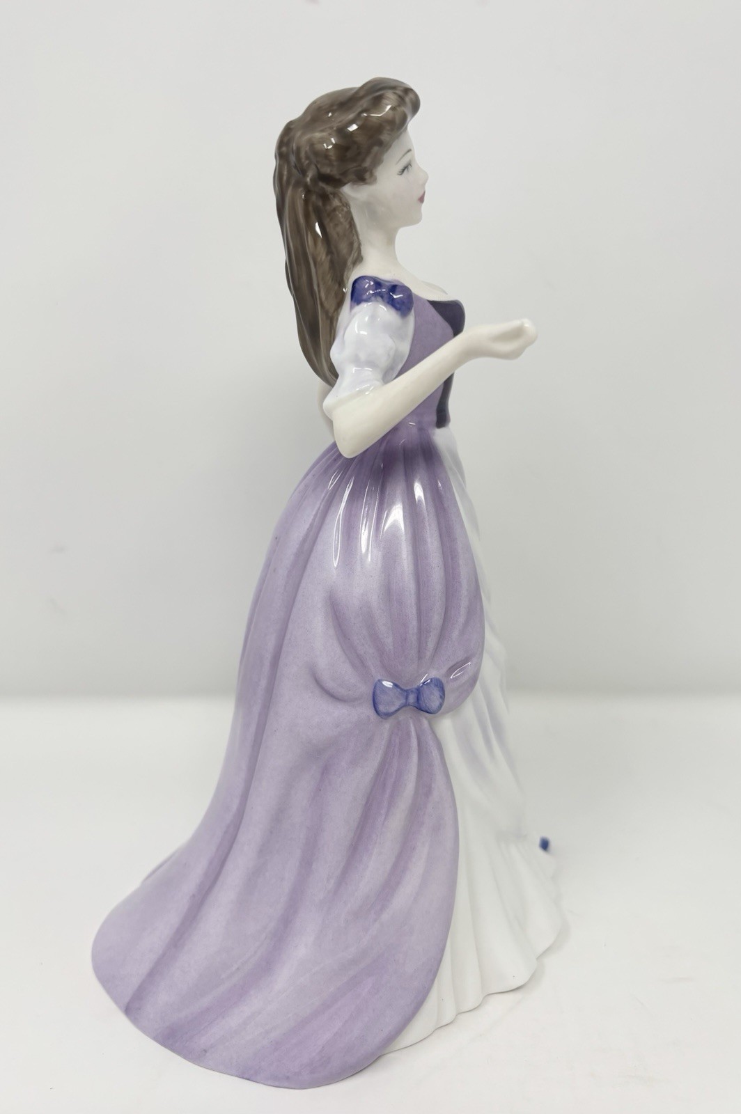 Royal Doulton Classics Pride Of Scotland Bone China Figurine HN4453 2001