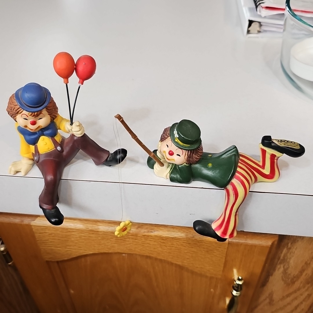 Vtg Enesco Shelf Sitting Clown with Balloons & Clown w/Fishing Pole Hong Kong