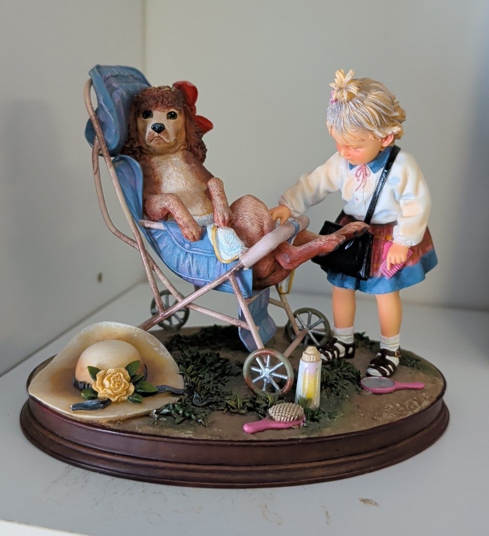 Demdaco “Mama Says Don’t Catch A Chill” by Kathy Andrews Fincher Resin Figurine