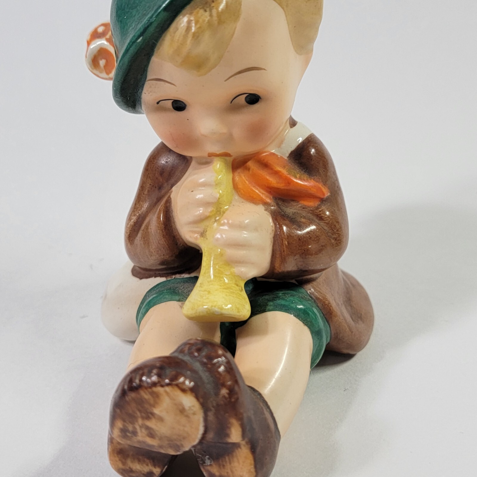 Goebel Boy With Flute 4″ Figurine KF #25/0 1950’s Chip on Hat TMK1