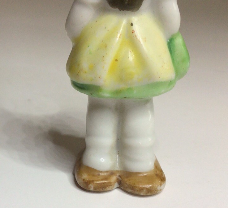Miniature Made In Japan Girl Wearing Bonnet Holding Bag Figurine 2 3/8 Inch Vtg