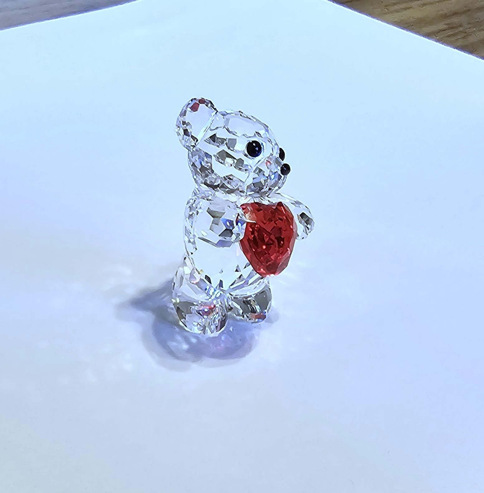 💘 Swarovski Crystal 2009 “A Heart For You” Kris Bear Figurine, w/ Red Heart NIB