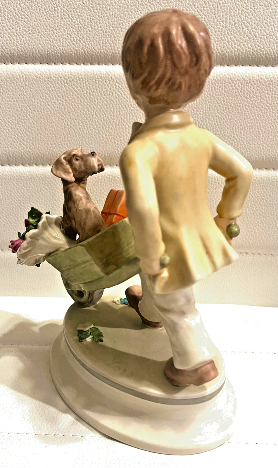 Goebel Hummel Boy pushing Dog “Courting Country Style” Lore 250 1970