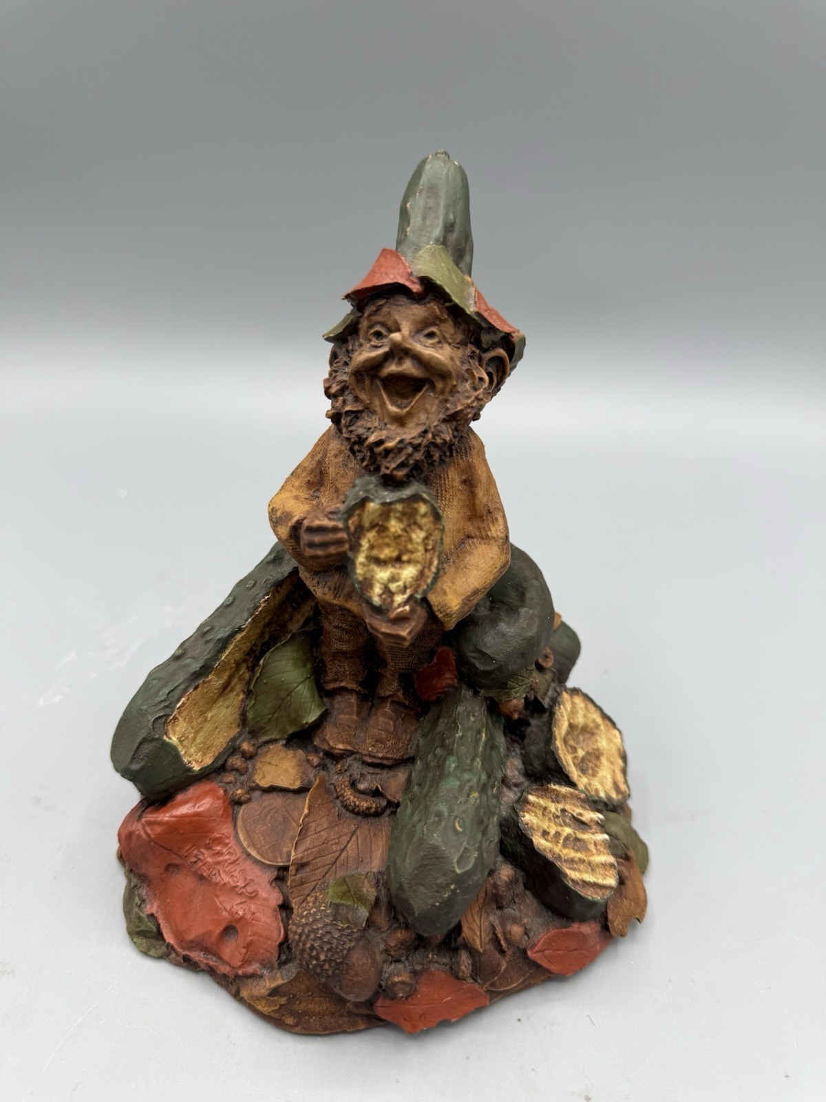 Tom Clark Gnome Figurine Harvest Cucumbers Leaves Cairn Studio Style 5.5”