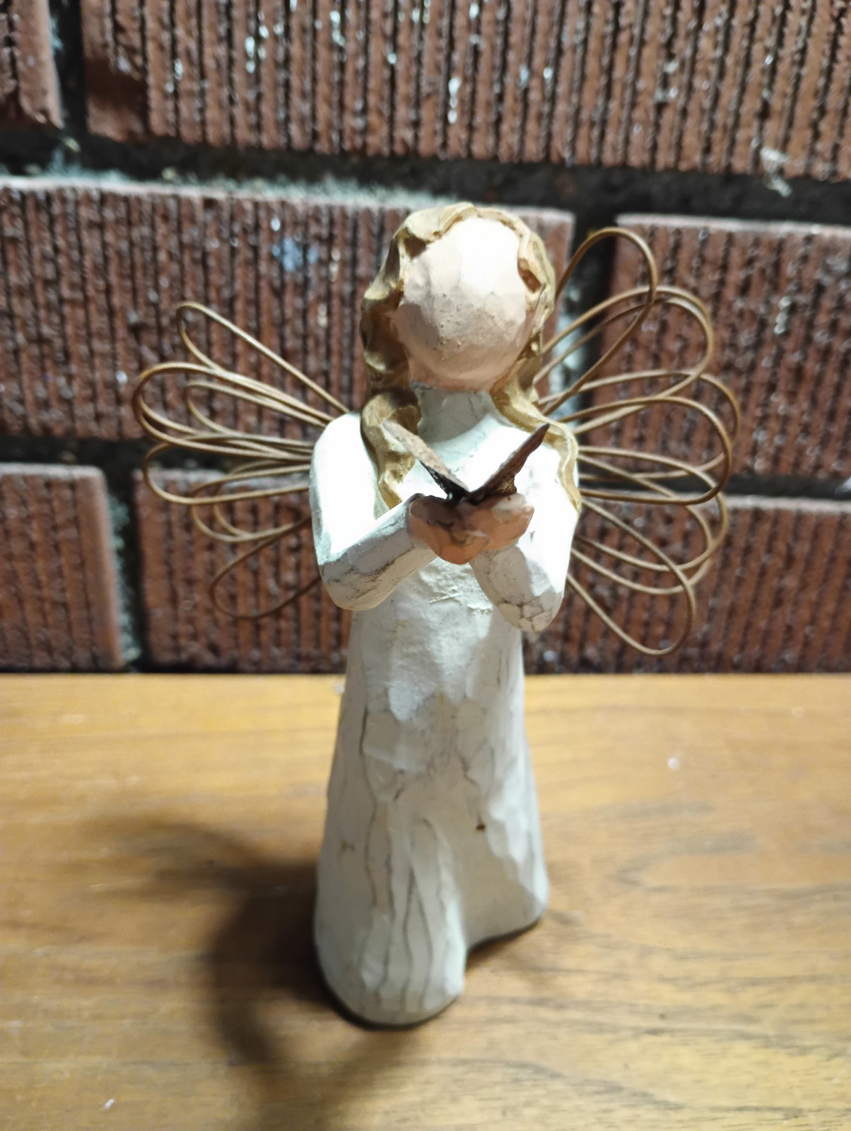 WILLOW TREE ANGEL OF FREEDOM BUTTERFLY RESIN FIGURINE-2000
