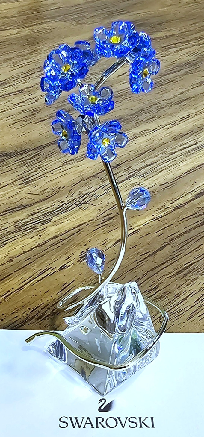 🌸 Swarovski Crystal 2025 Florere, Blue Forget – Me – Nots Flower Figurine, NIB
