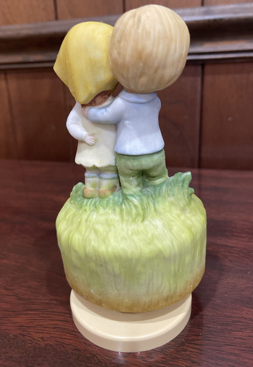 Sankyo Rotating Music Box Boy And Girl with Puppy Plays “Love Story”