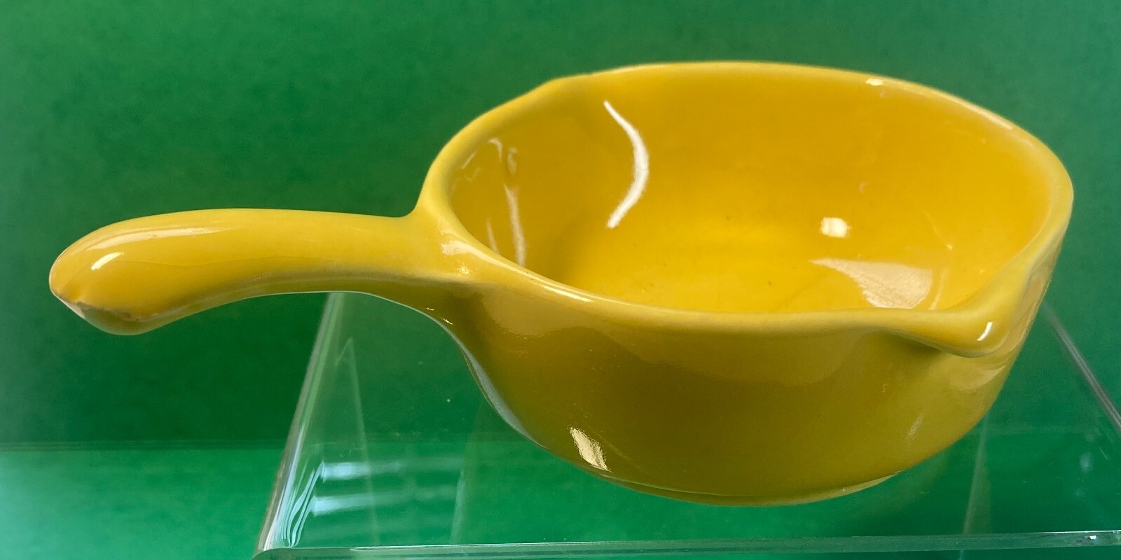Vintage Novelty Souvenir Frying Pan Ashtray / Ceramic / 5-1/2″