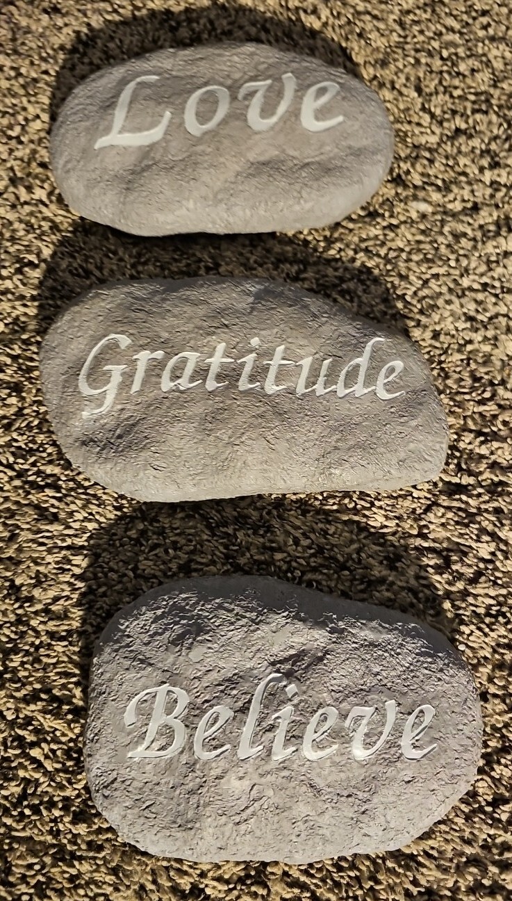 HOME INTERIORS DECORATIVE STONES SET/3 GRATITUDE BELIEVE LOVE GRAY OVAL