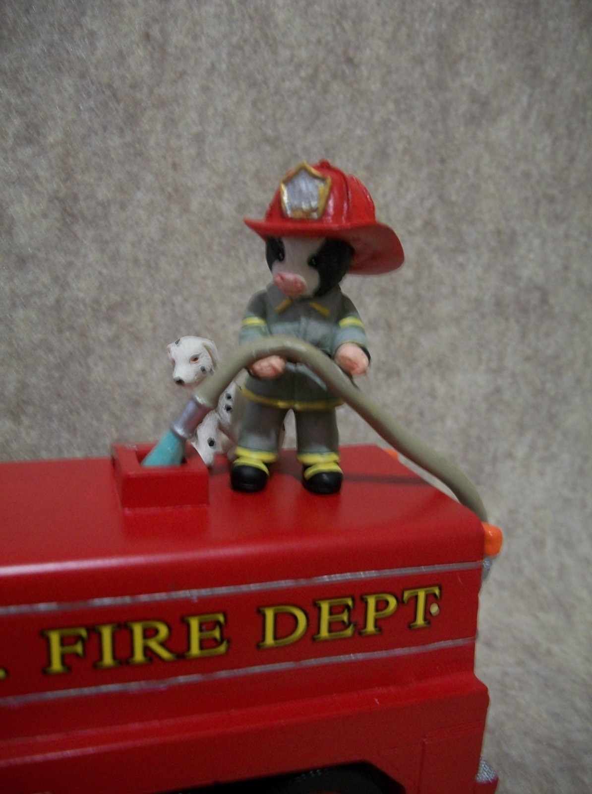 Tanker Teamwork – Call of Duty Fire Truck – Mary Moo Moo Cow Figurine