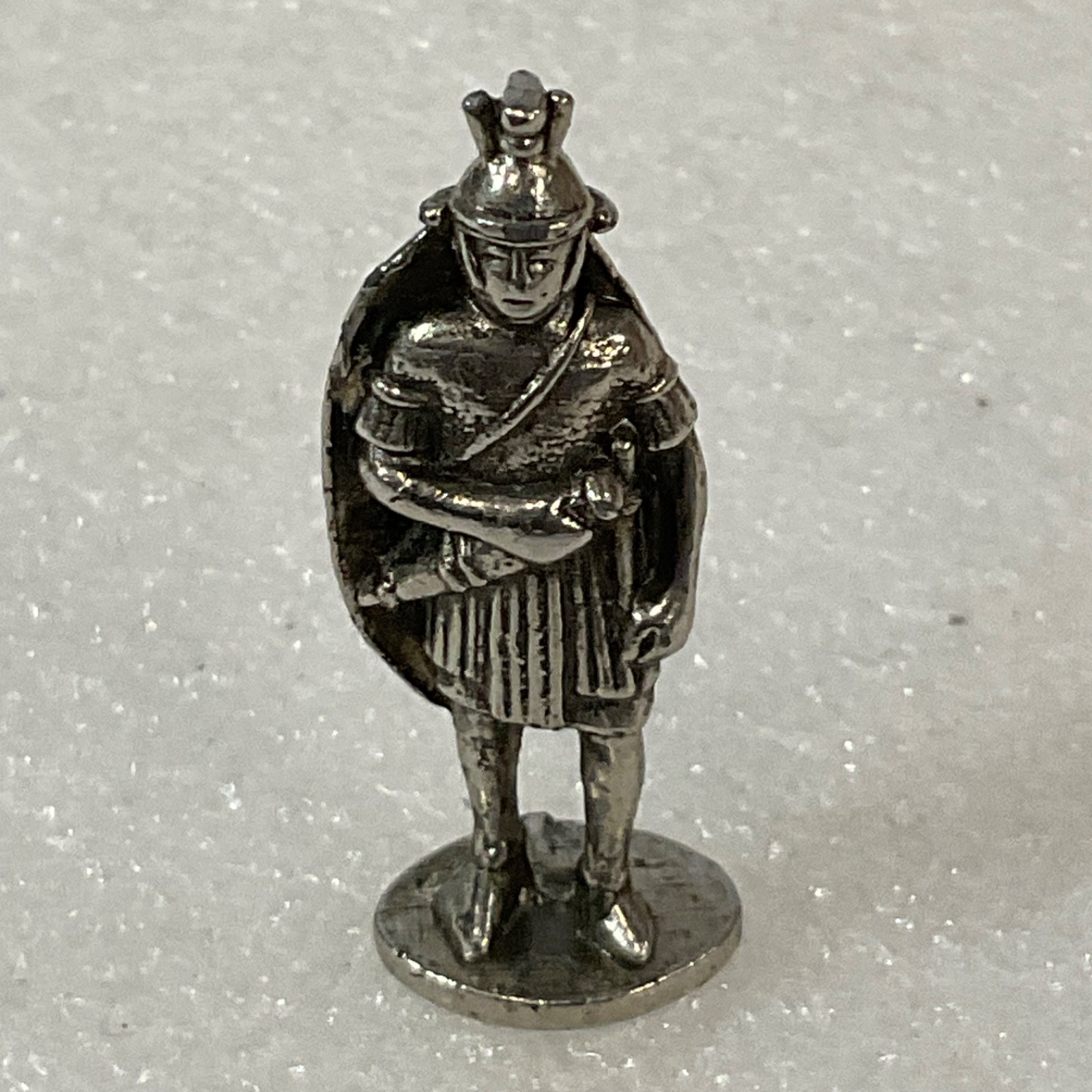 1.5in Silver Tone Roman Soldier Miniature Metal Figurine 9.6g