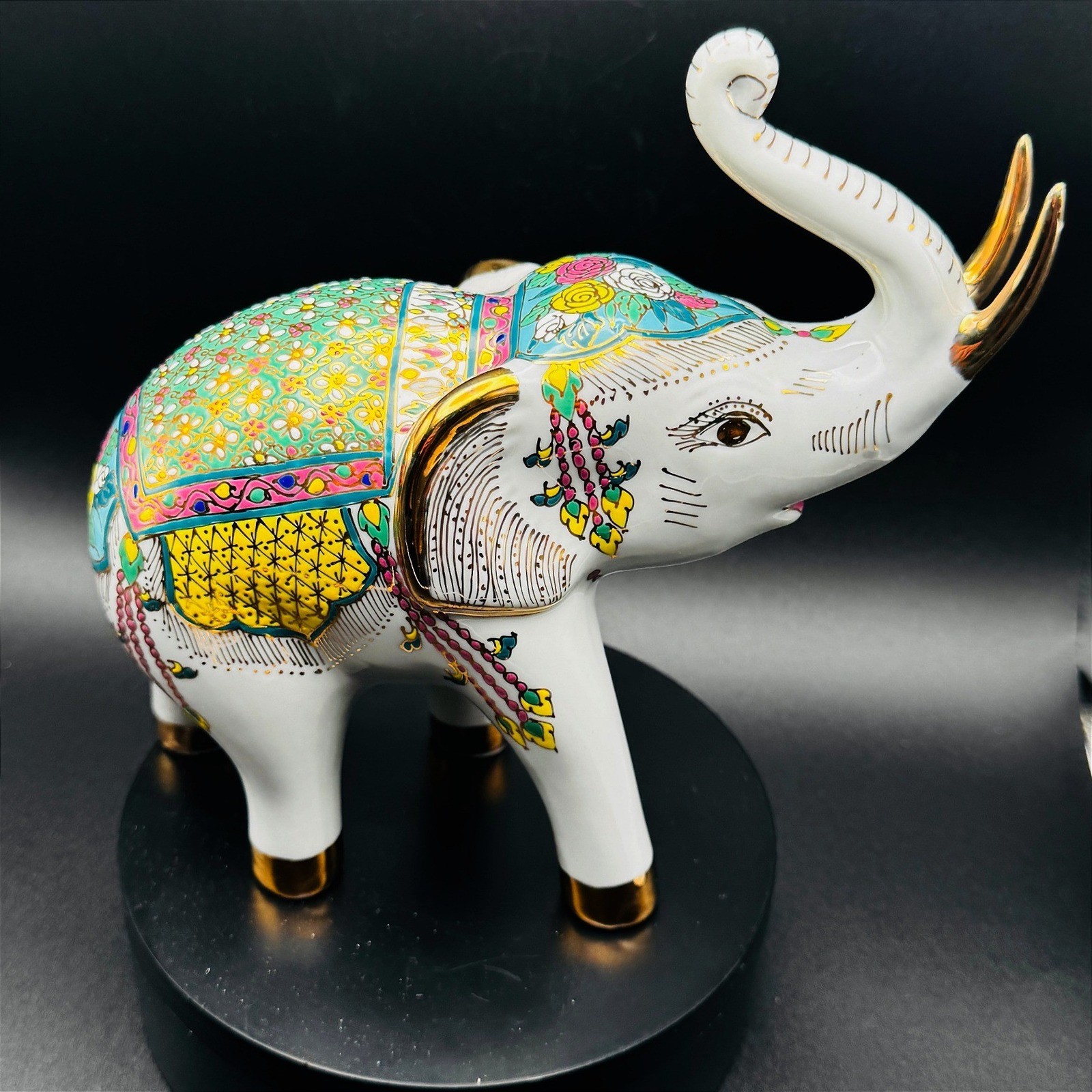 Hand Painted Thailand Porcelain Elephant CSD Commando Presentation Box Rare
