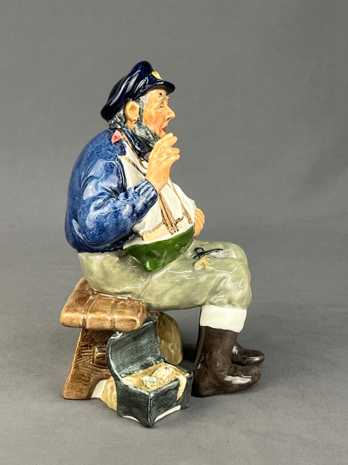 Vintage Royal Doulton TALL STORY HN 2248 Fisherman 6 1/2″ Figurine