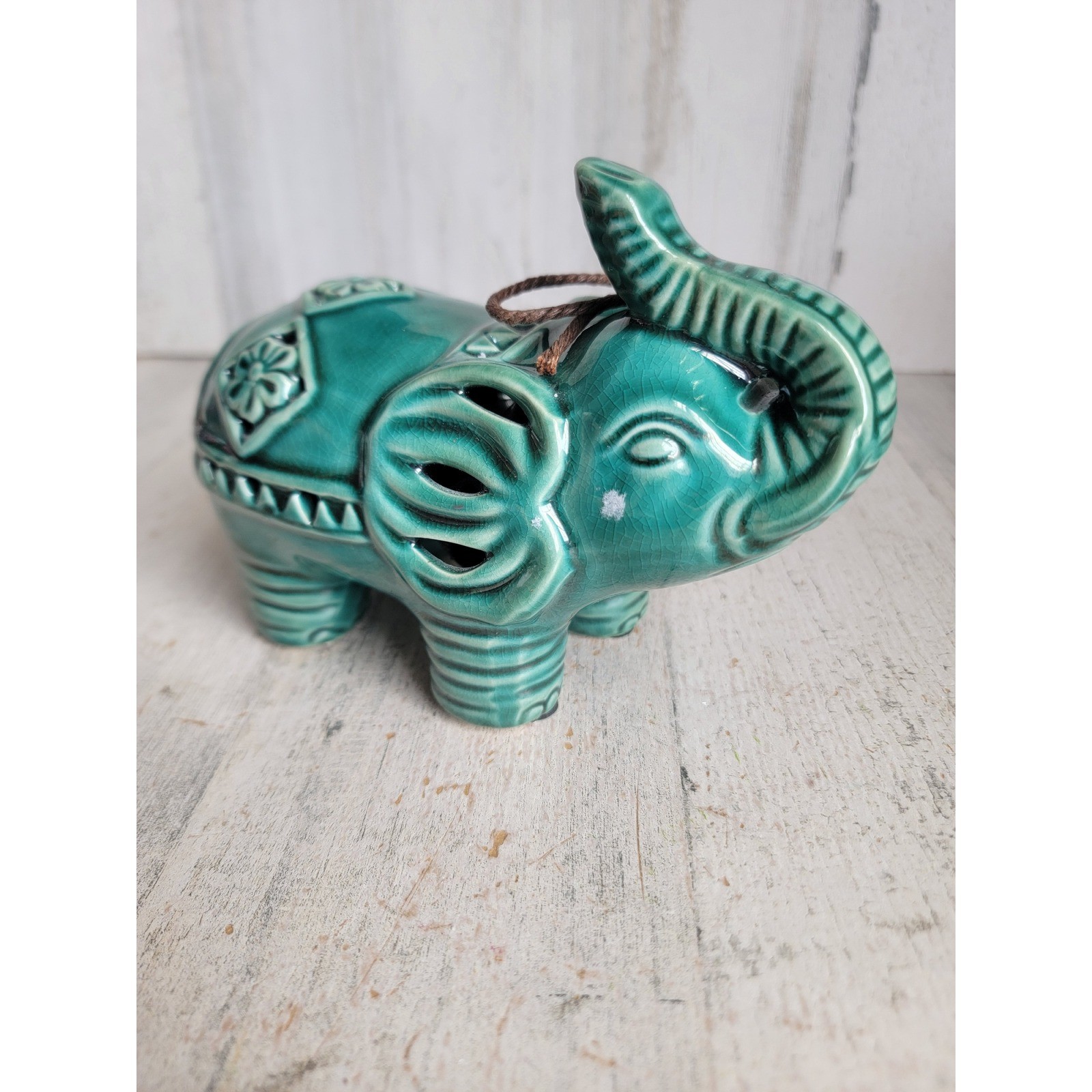 GC blue elephant scent bag holder unique home decor zoo ceramic