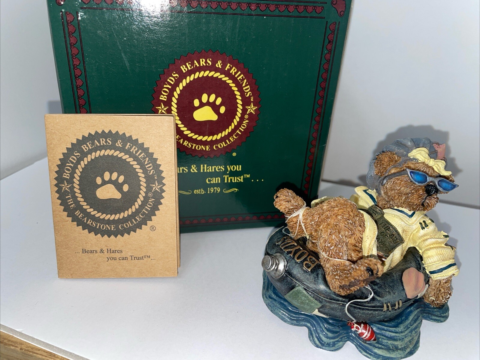 Boyds Bears “ IMA Chillin’ Takin’ It Easy “ # 227728 2E/0276 New Old Stock