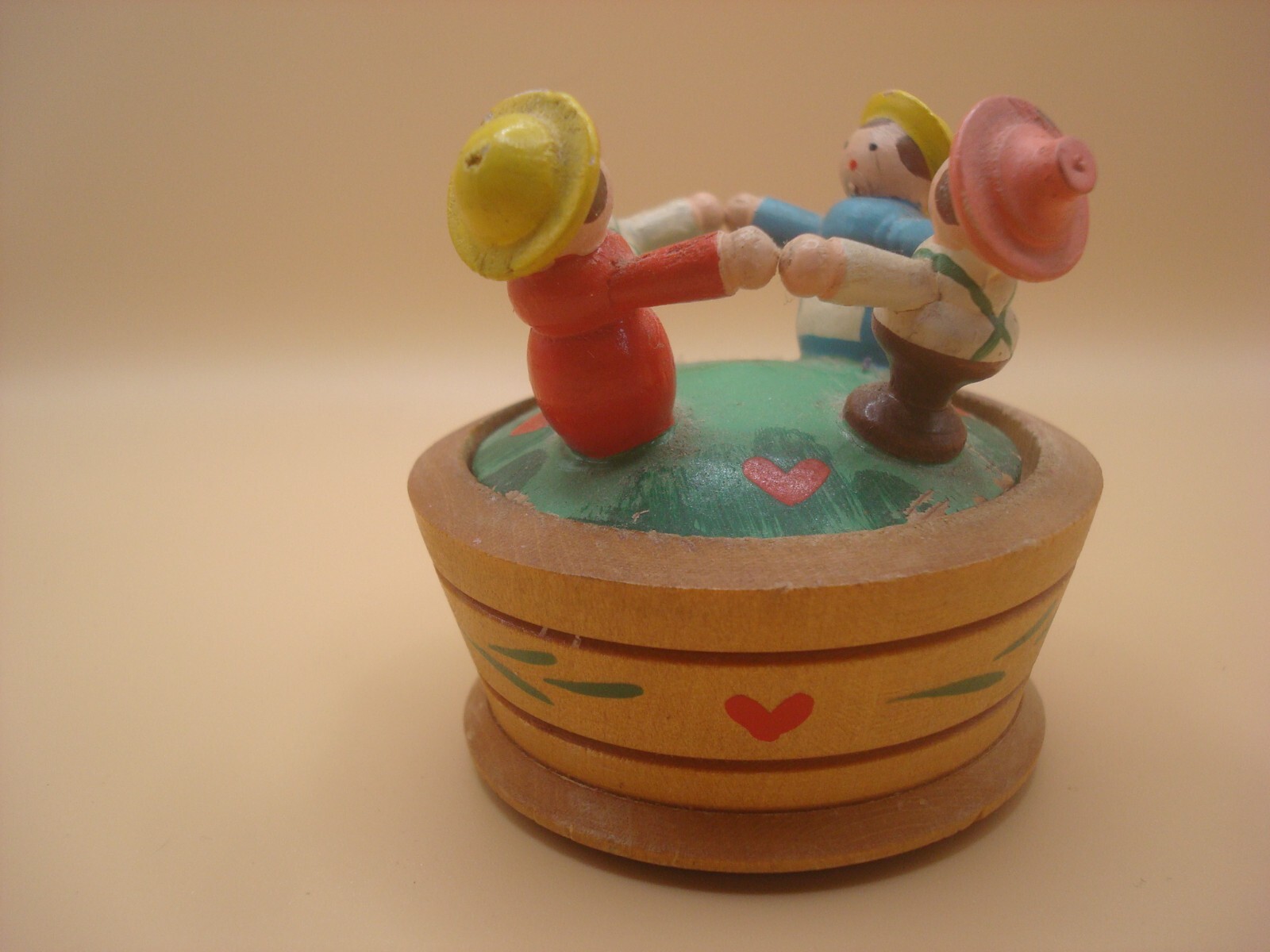Vintage Wooden Hand Crafted Keepsake Trinket Box People Holding Hands Italy