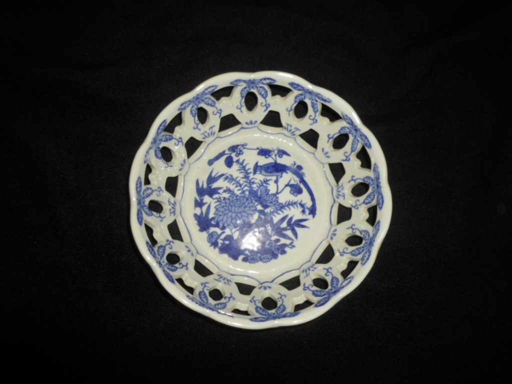 Vintage Décor-SADEK Fruit Bowl – Model ANDREA-NEVER USED-8 X 8 X 4 ROUND BOWL