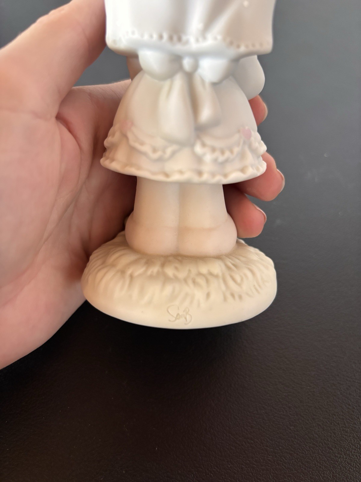 1989 Precious Moments First Communion Girl w/ Rosary Porcelain Figurine