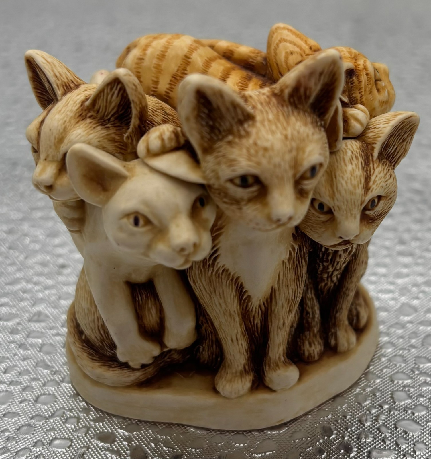 Harmony Kingdom FUR BALL Cats and Mouse Figurine Trinket Box Made In England.