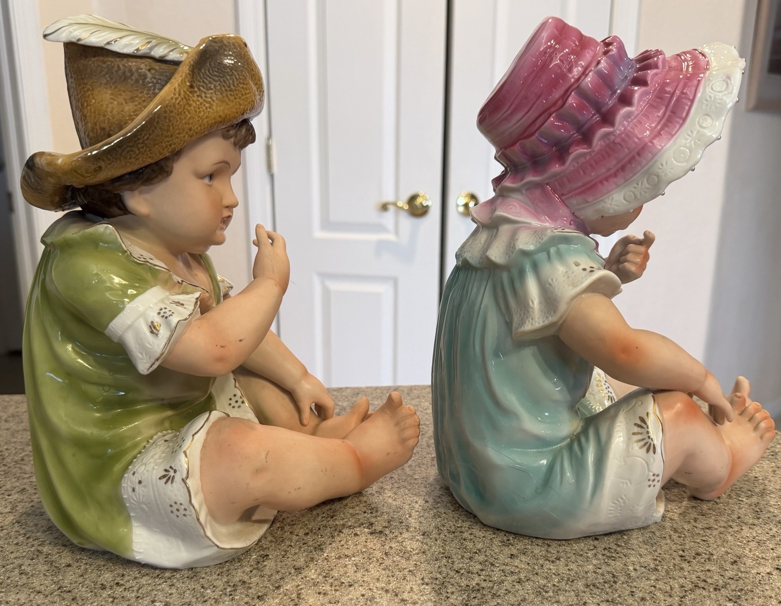 Vtg 50s Piano Babies Baby Pair Boy Girl Bonnet Porcelain Figurines Ardalt Japan