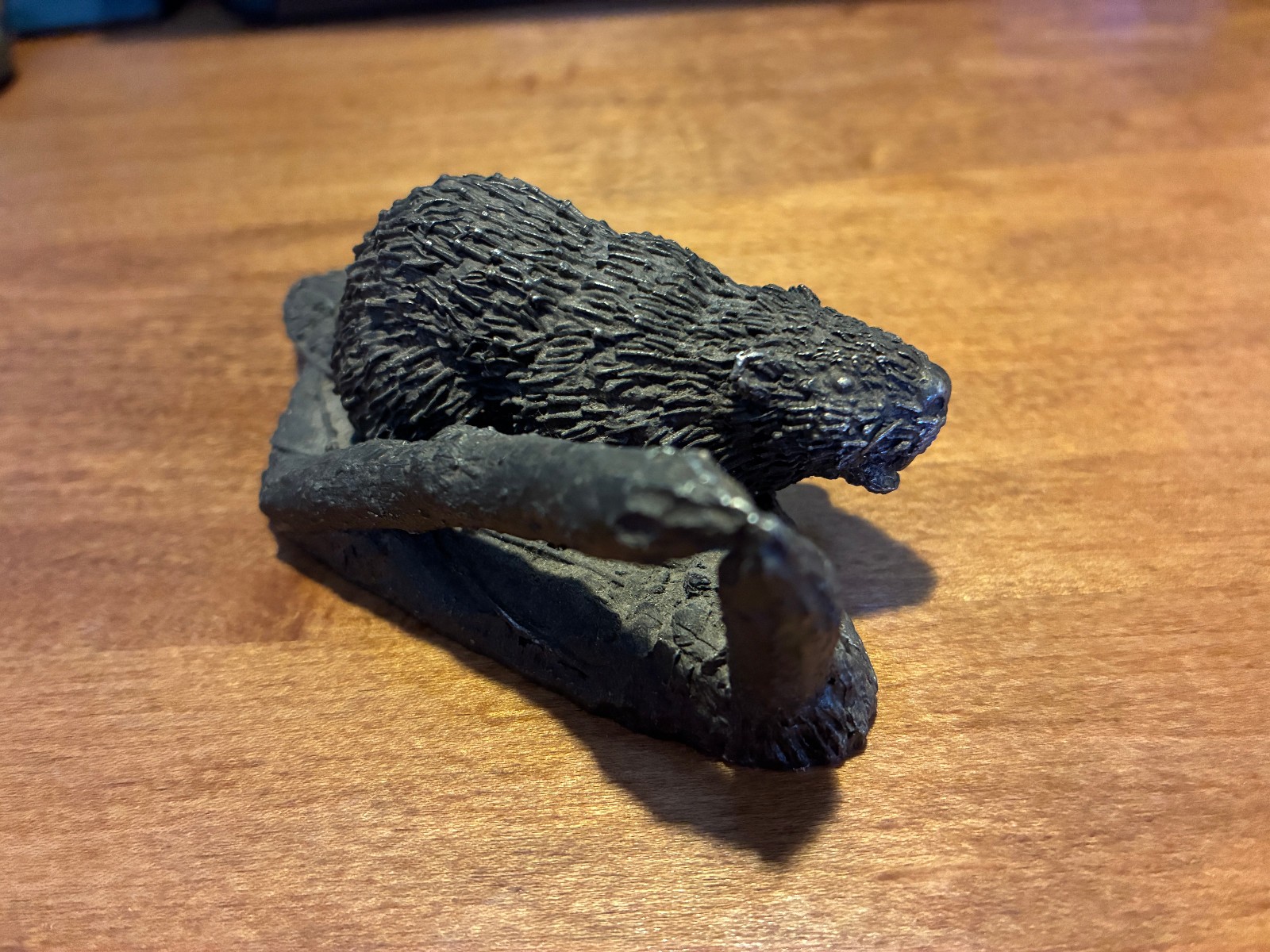 Vintage Bronze Beaver On Log Figure Folk Art Paperweight Detailed!