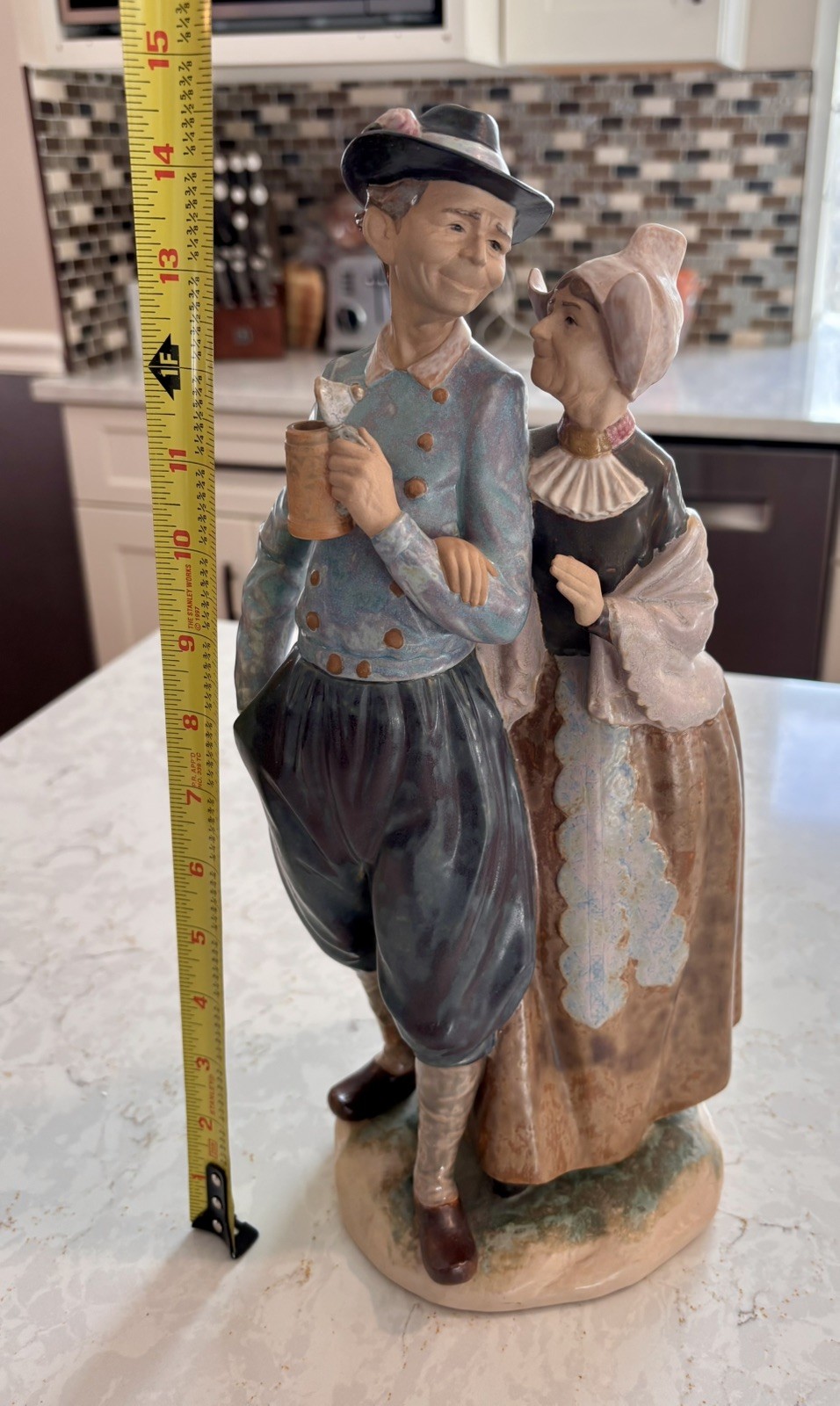 LLADRO Vintage Porcelain Figurine Title “Golden Wedding” Retired Piece #4937