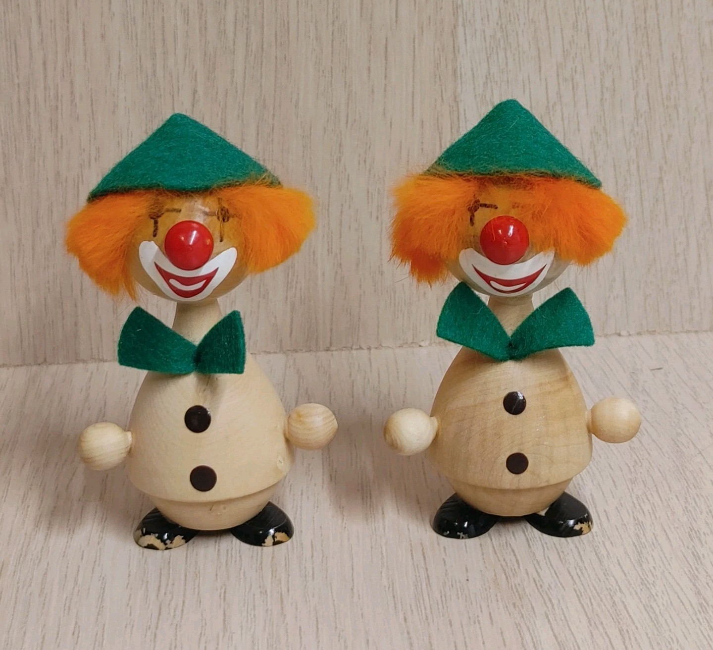 Vintage Goula Wooden Clown Figurines Set Of 2 2.5″ Spain Hand Painted