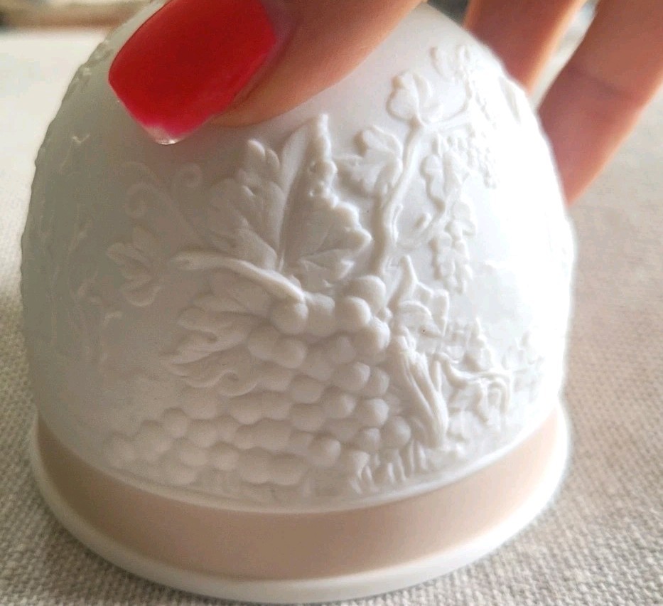 Lladro Lot of 4 Porcelian Summer Bell 3in
