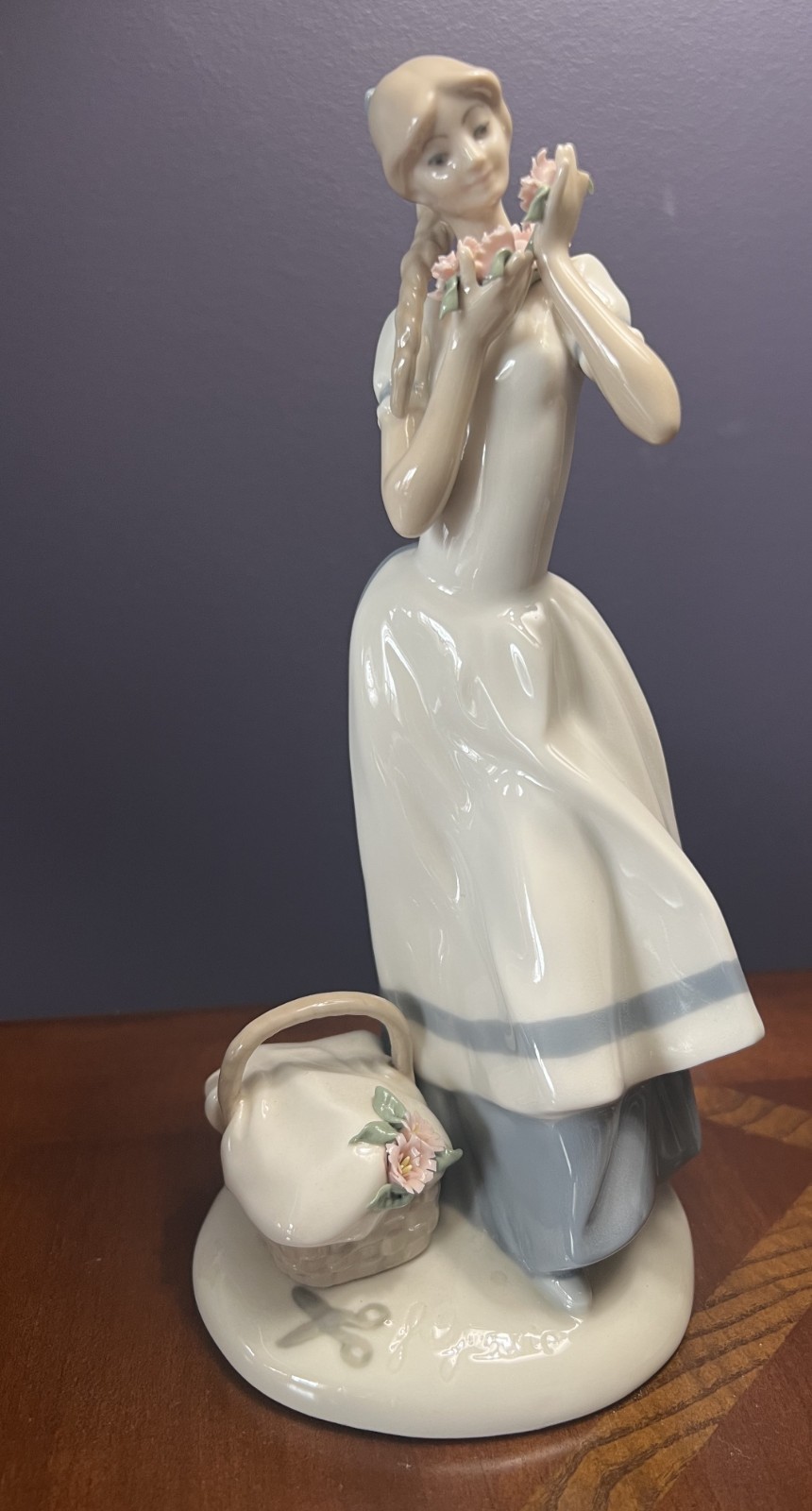 Porcelain Figurine ‘Cecilia The Carnation Maiden’ 1983 Fulgencio Garcia Lopez