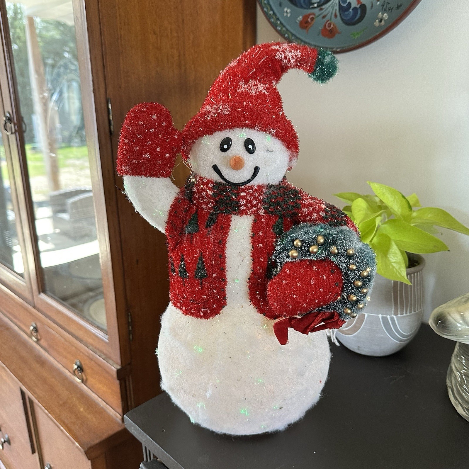 VTG 2002 Avon Fiber Optic Snowman 16 in Color Changing W Wreath Original Box
