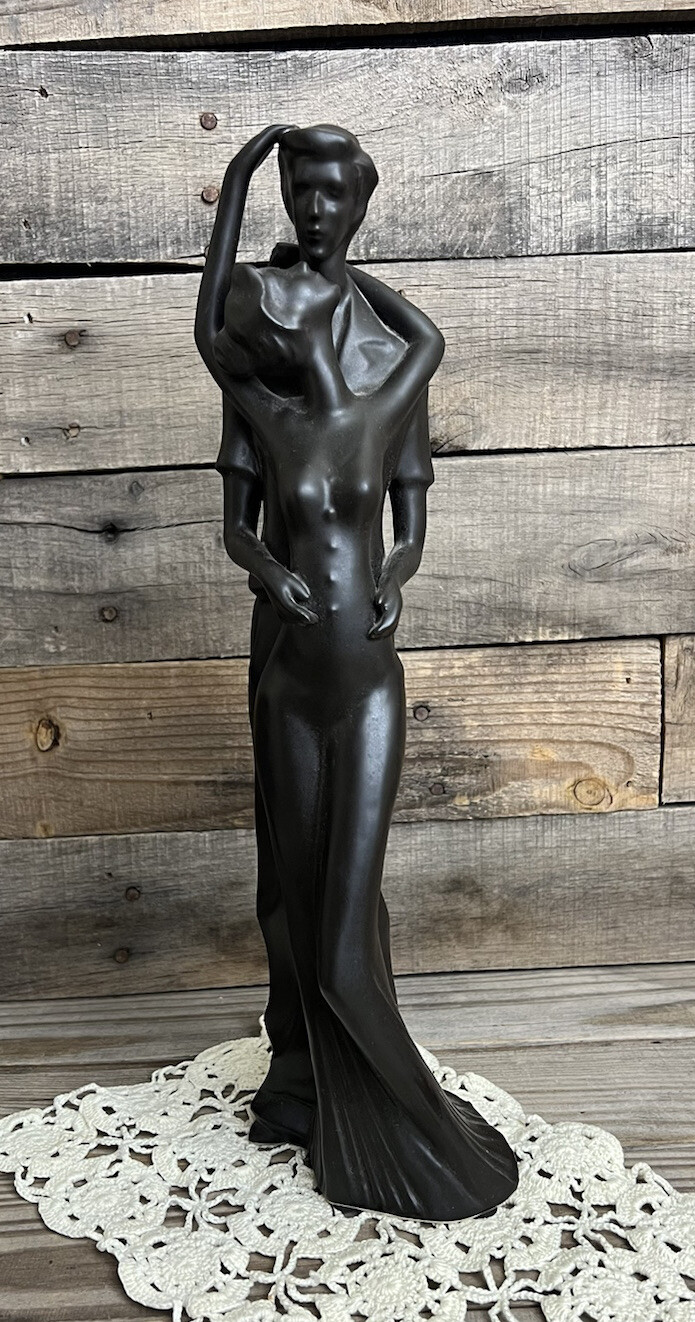 LG Ceramic Modern Dancing Couple Sculpture Decorative Statue Home Decor 🖤