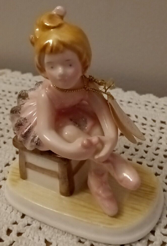 Twinkle Toes Girl Ballerina Figurine #1842 Vinage Napcoware