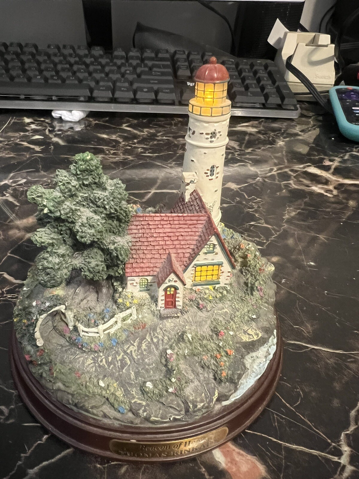 Thomas Kinkade “A Light In The Storm” Lighthouse Functional lights