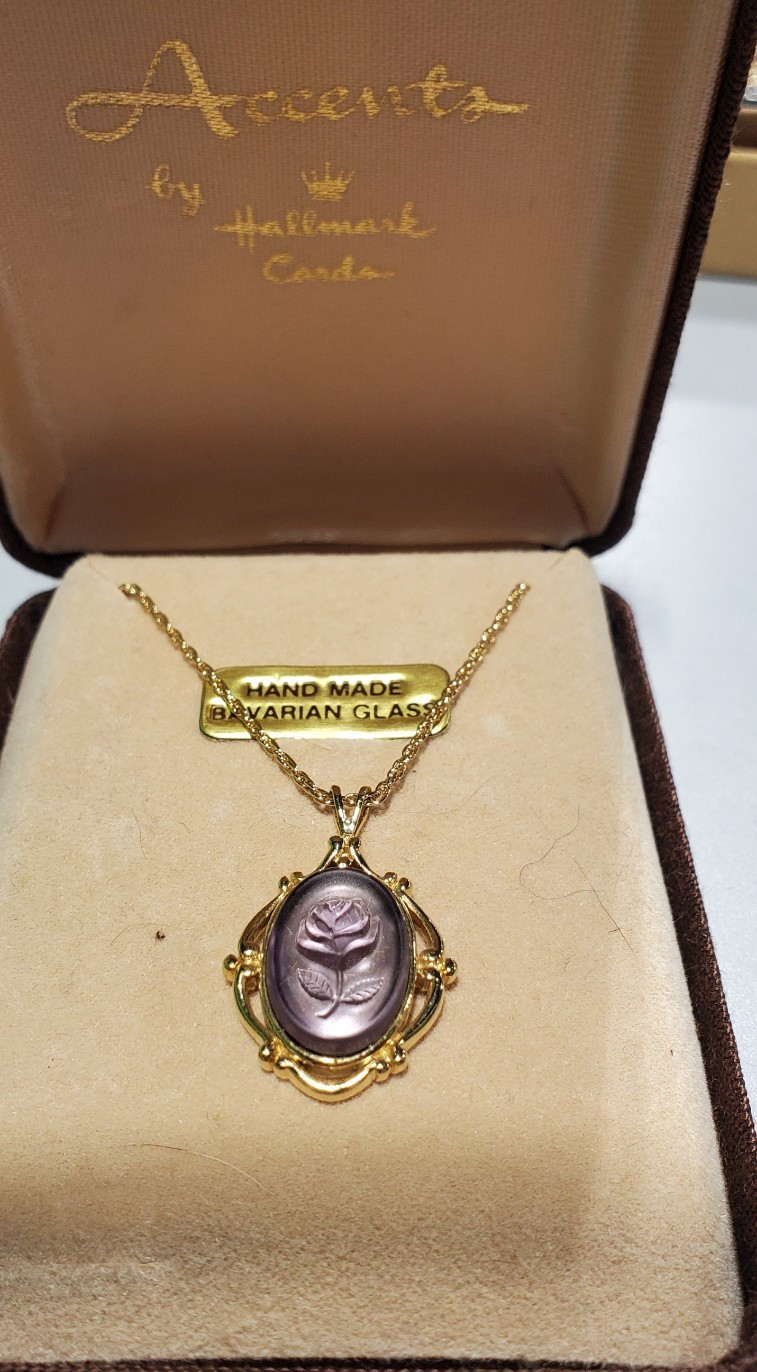 Hallmark Little Gallery Necklace With Etched Lilac Rose Bavarian Glass