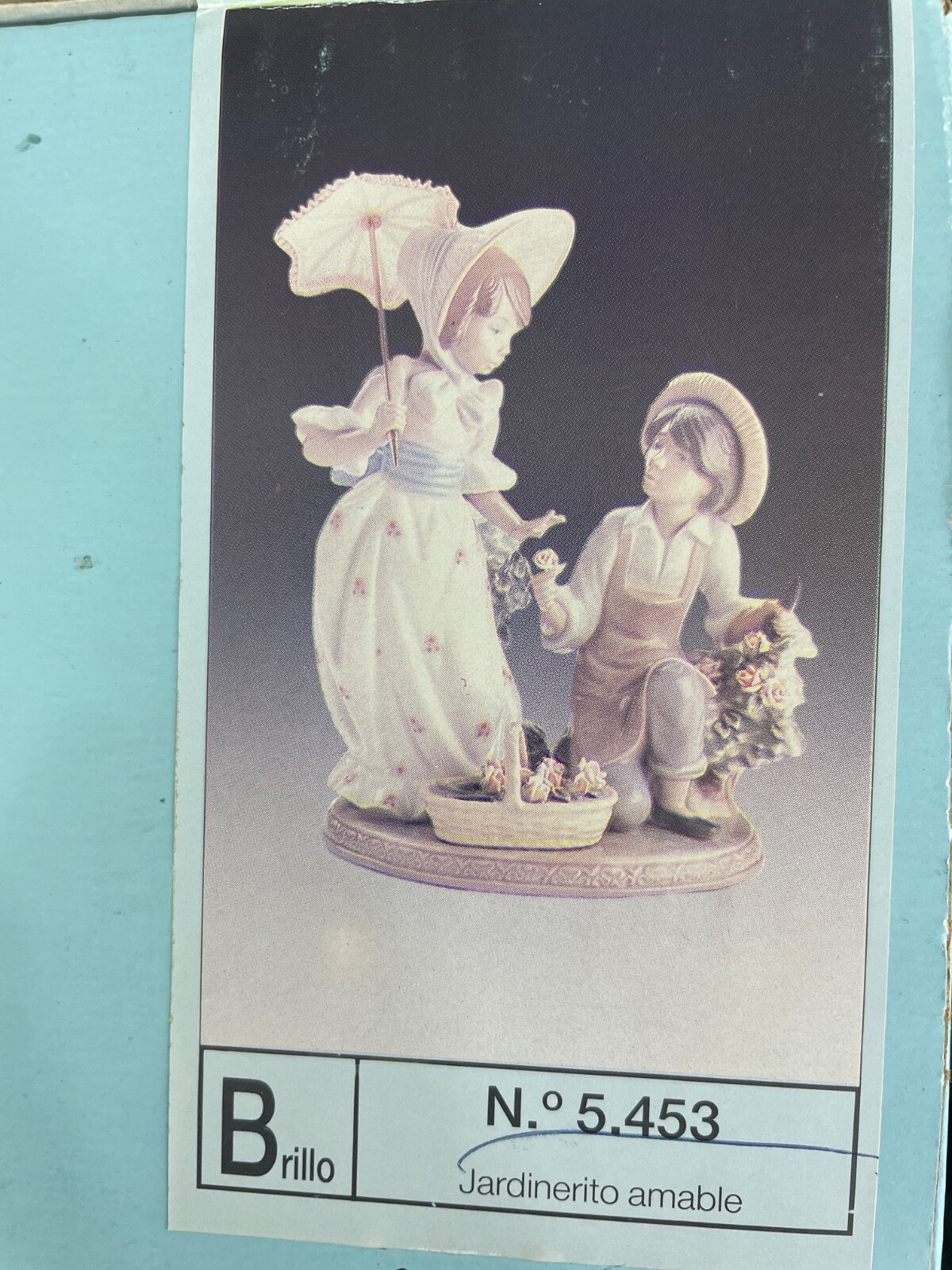Lladro 5453 For You Retired With Original Box excellent shape must see!