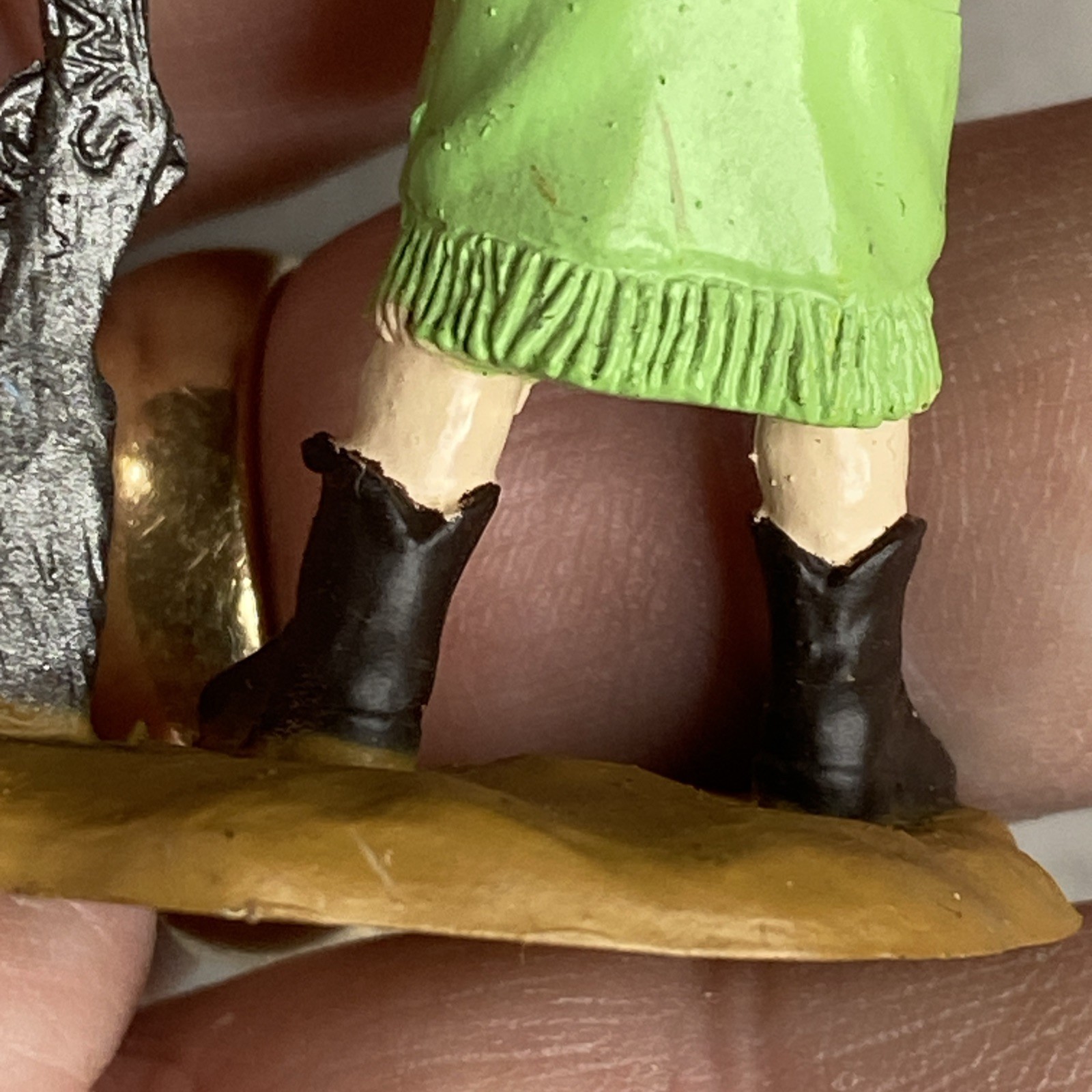 Th 2.5″ Annie Oakley & Cowboy Lasso Figure Plastic Western Safari Ltd Cake Top