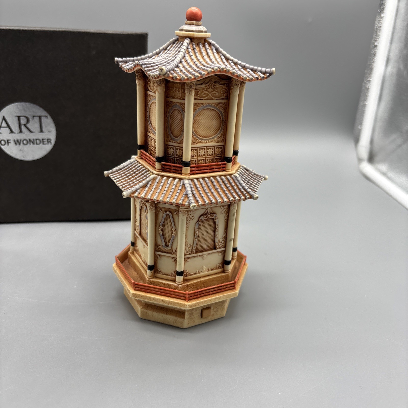 Olszewski Luminart ZEN PALACE for Harmony Kingdom, Harmony Ball Light Up House