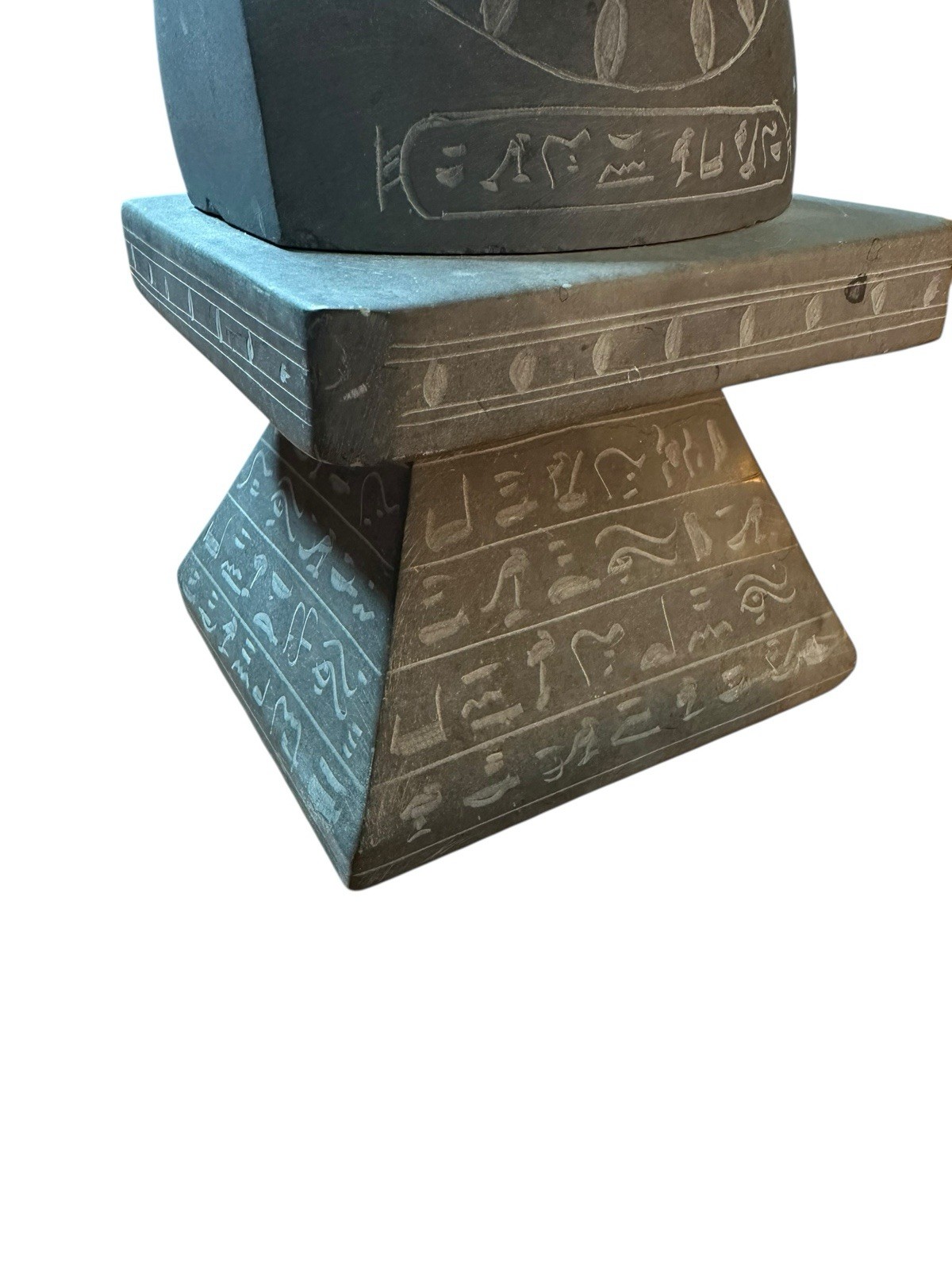 Th Egyptian Basalt Stone Hand Carved Queen Nefertiti Statue Figure Bust 13.5 In