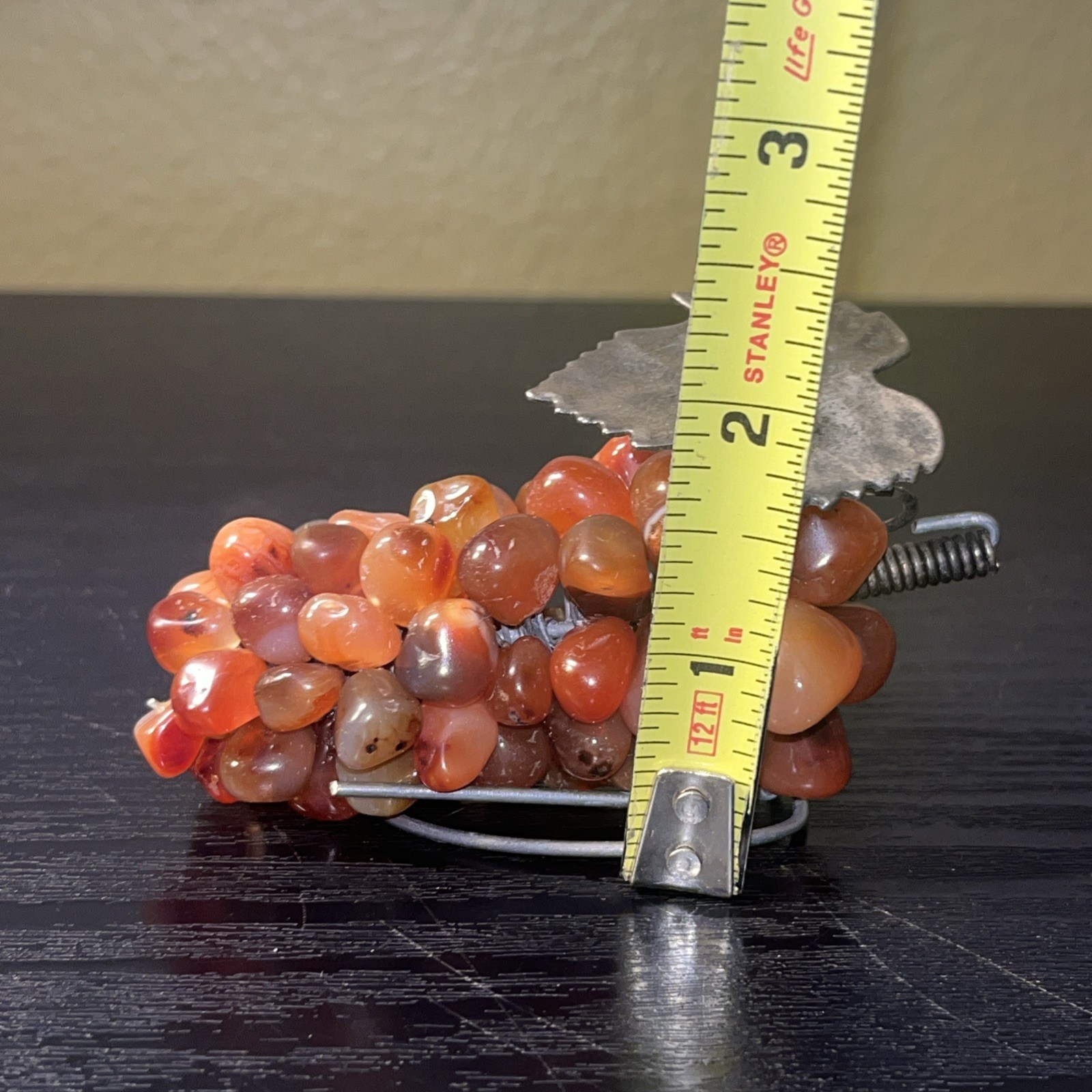 VTG Carnelian Agate Tumbled Stone Grape Cluster & Metal Leaf Fruit Figurine 3.5″
