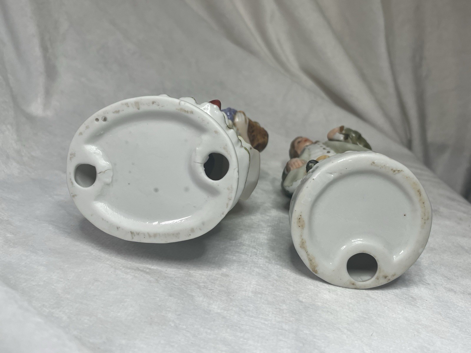 Vintage 1950s–1970s Porcelain Figurine Couple – Hand Painted